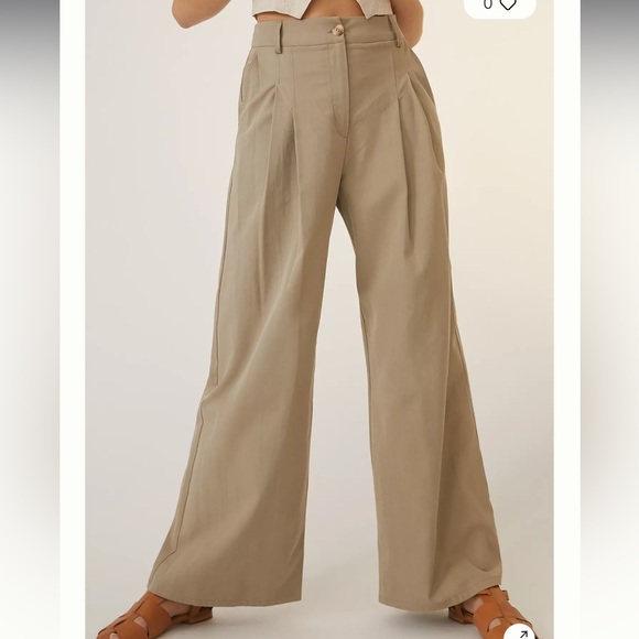NWT Anthropologie / Amadi Pleated Wide-Leg Pants size Medium in Sand Beige Retro - Picture 3 of 11